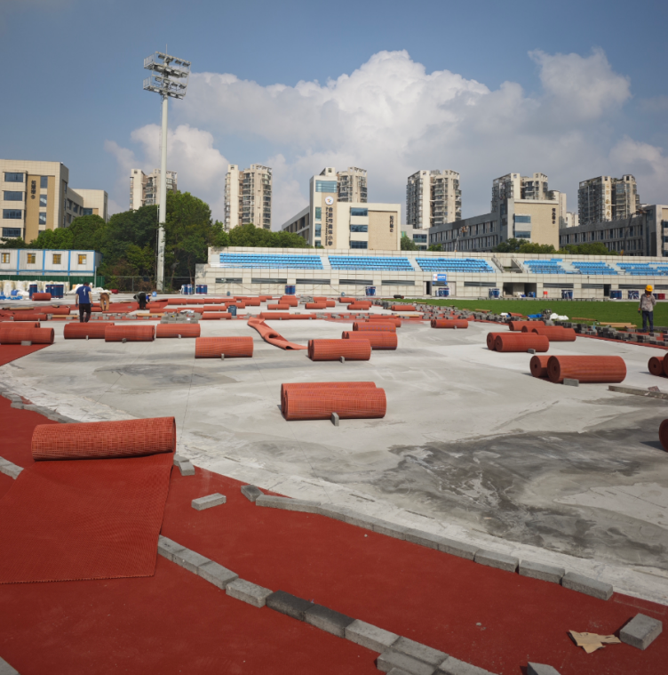 赛事使用让停用损失变得可量化：训练取消、场地迁移与比赛中断都应计入风险调整成本